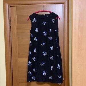 Ann Taylor Floral Sleeveless Dress with Blue Accents  Fully lined